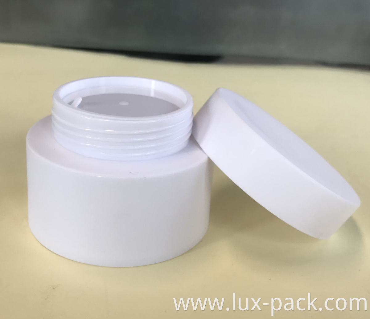 Hot Sale High Quality 80g Cosmetic Plastic White Cream Jar With Lid